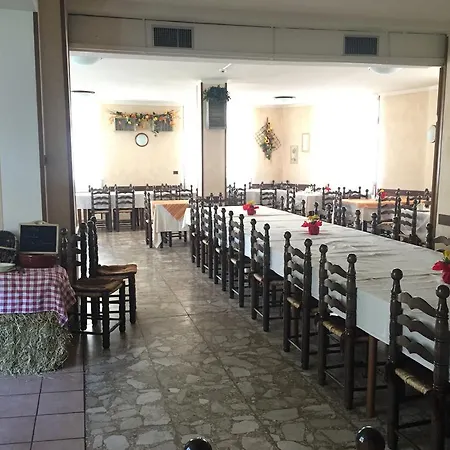 호텔 Ristorante Tre Verghe D'oro 2*