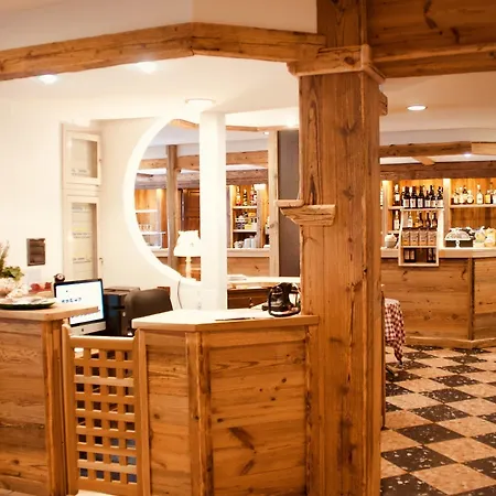 Hotel Ristorante Tre Verghe D'oro Pradleves